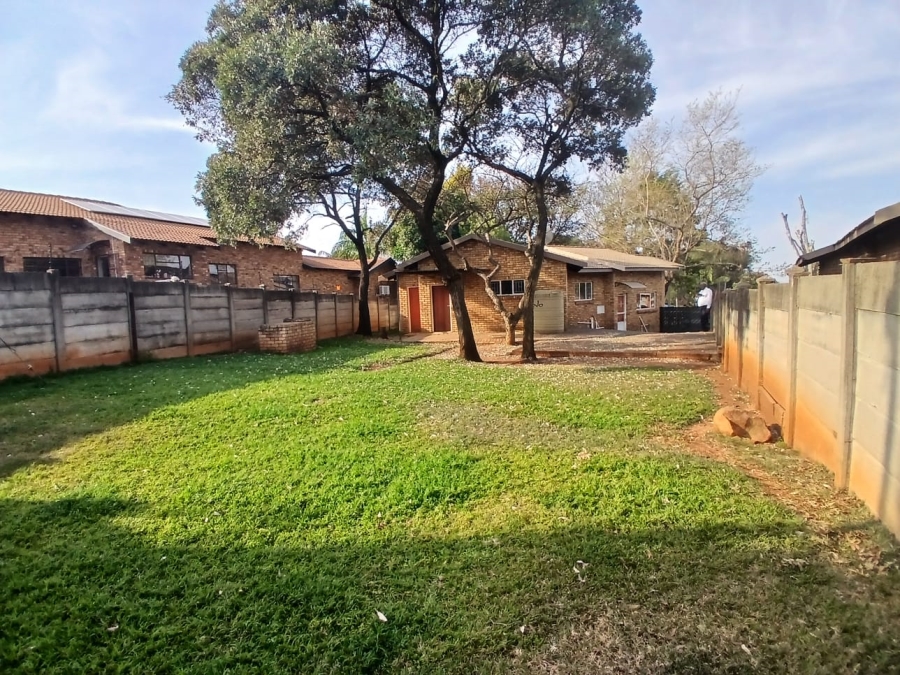3 Bedroom Property for Sale in Geelhoutpark North West
